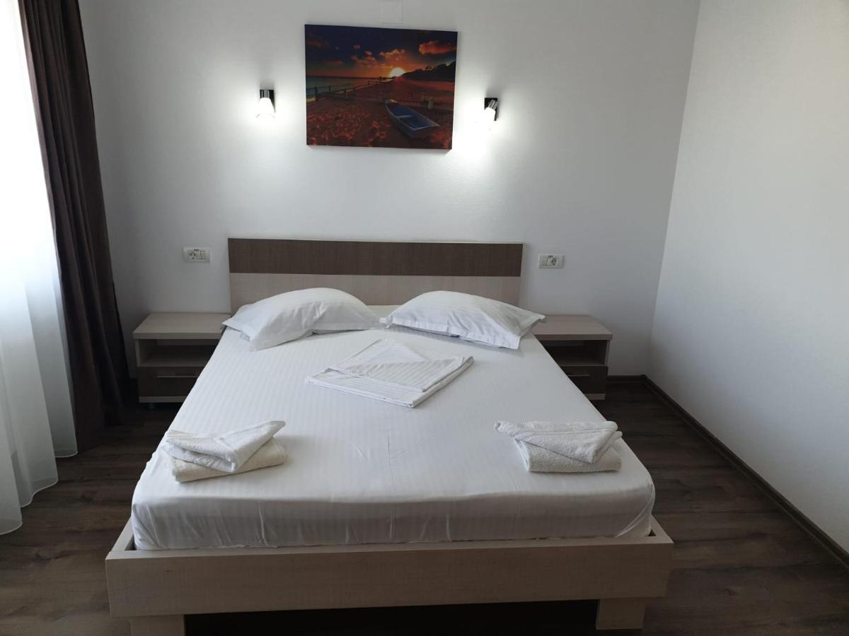 Vila Yna Năvodari Extérieur photo
