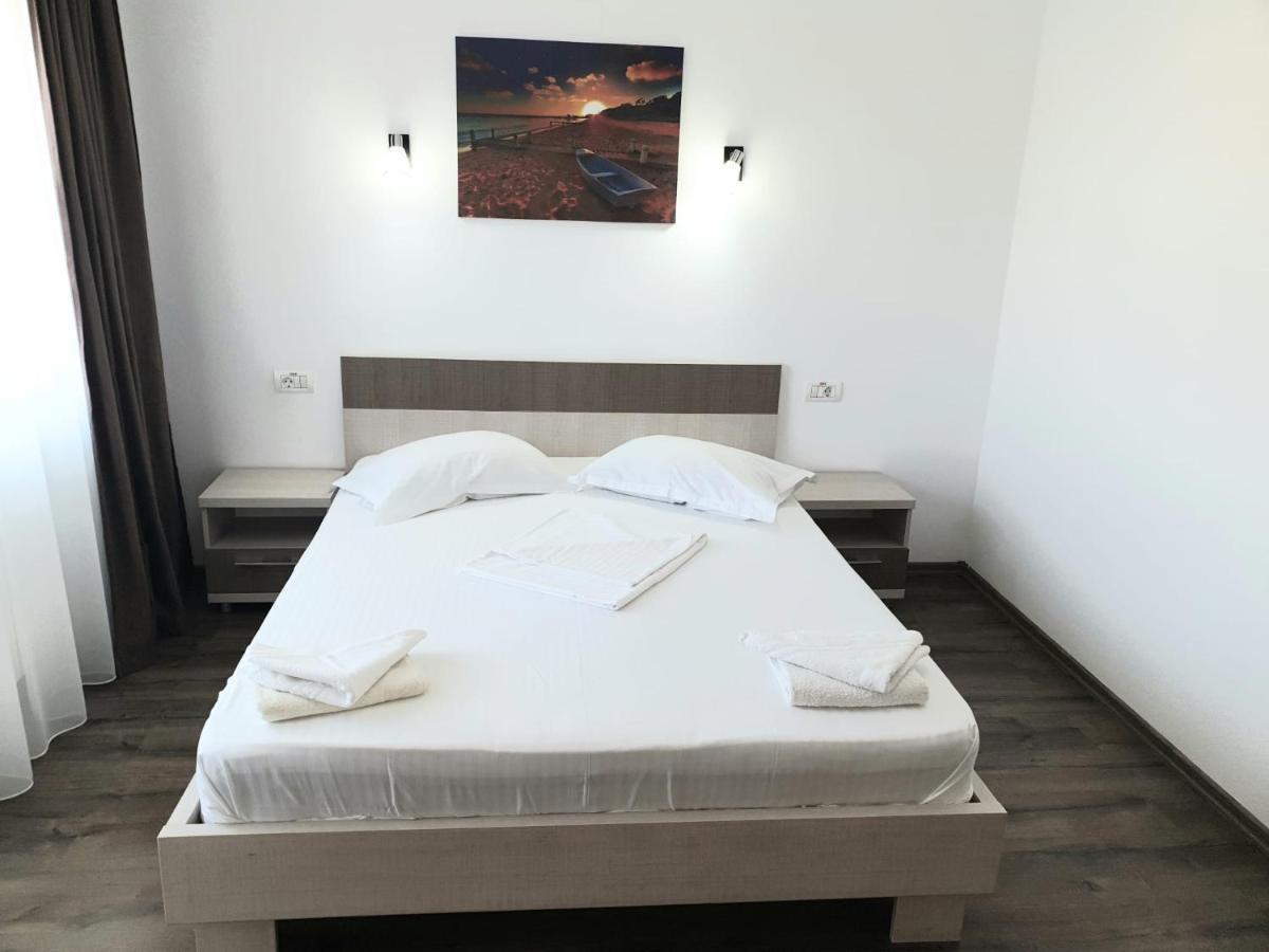 Vila Yna Năvodari Extérieur photo